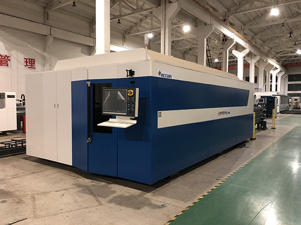 Хороша якість CO2 металевої сталі CNC волоконно-лазерного різання з Raycus IPG для різання металу